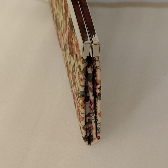 Black Poppy Floral Clutch - Picture 10 of 10